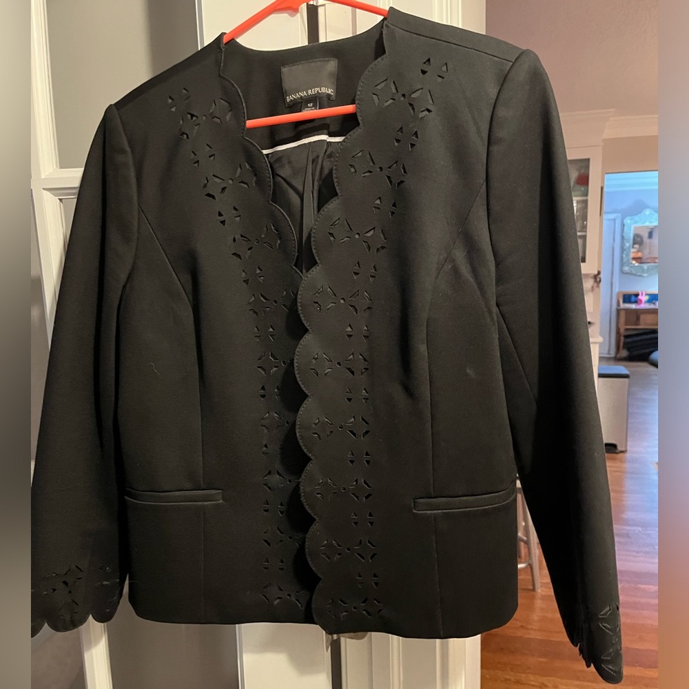 Banana Republic size 12 laser cut blazer